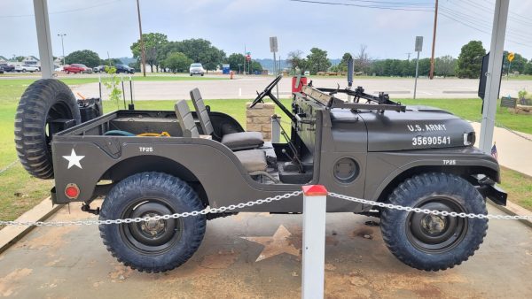 WILLYS M38A1 JEEP WAR MEMORIAL