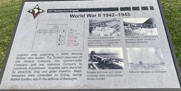 WORLD WAR II 1942-1945 MEMORIAL PANEL