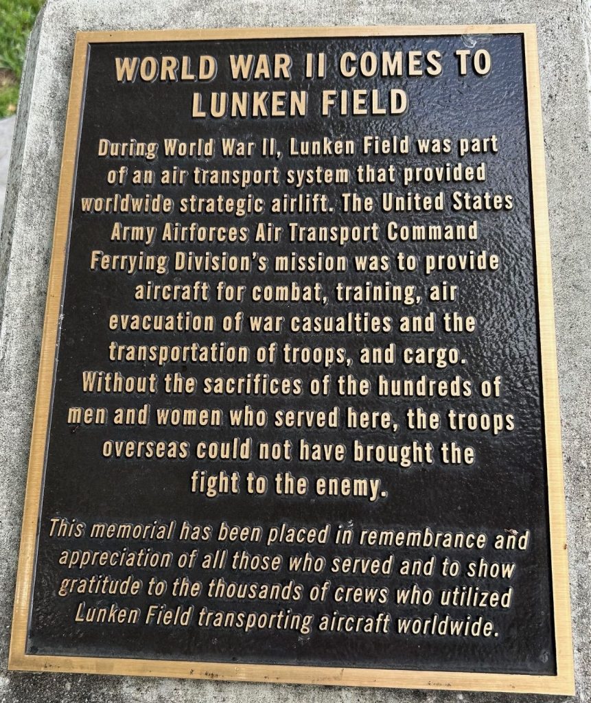 WORLD WAR II COMES TO LUNKEN FIELD MEMORIAL PLAQUE