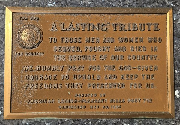 A LASTING TRIBUTE WAR MEMORIAL PLAQUE