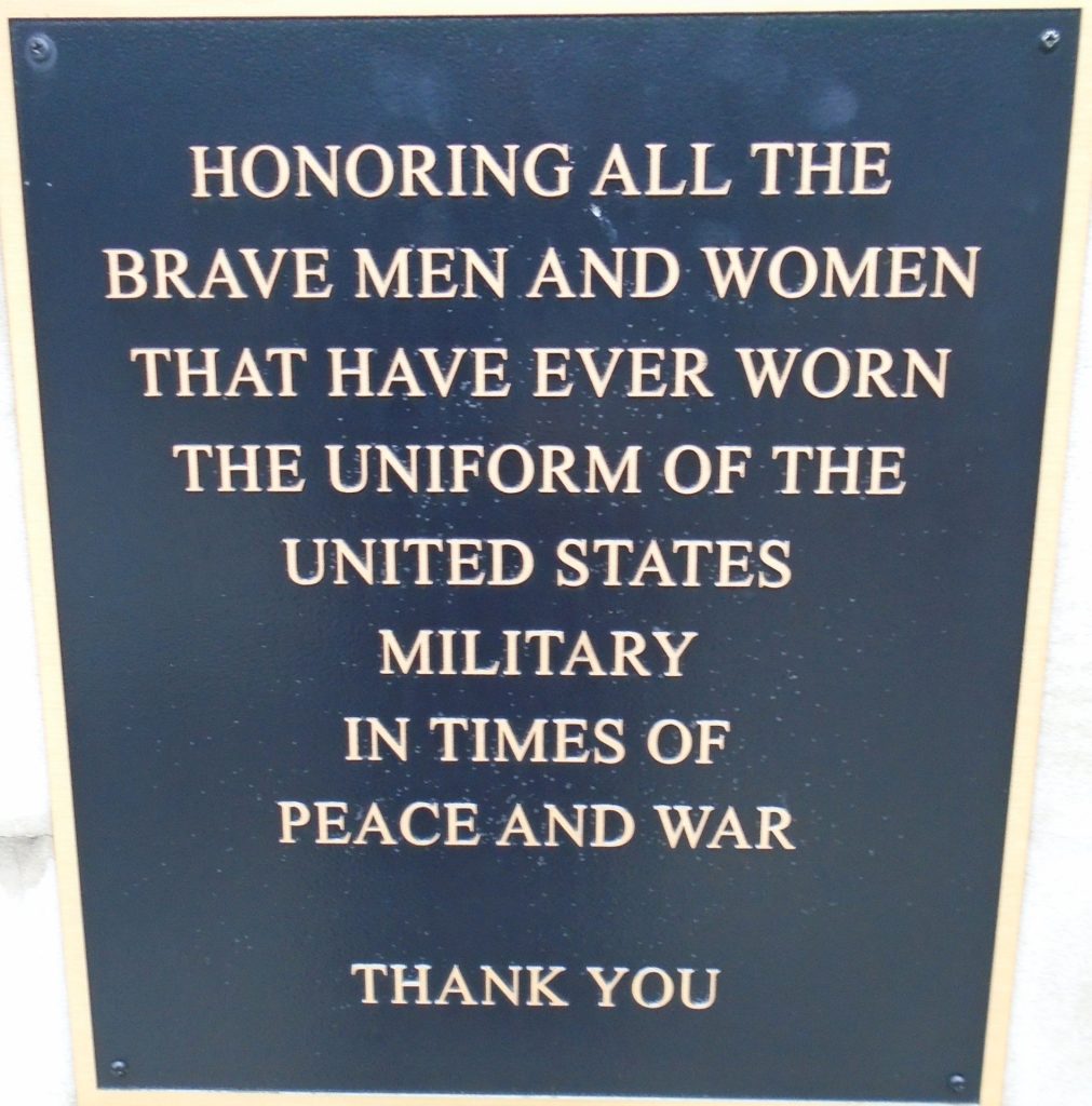 ARMS FOR PEACE THE FAMILY MEMORIAL PLAQUE B