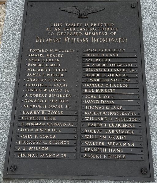 DELAWARE VETERANS DECEASED MEMBERS MEMORIAL PLAQUE A