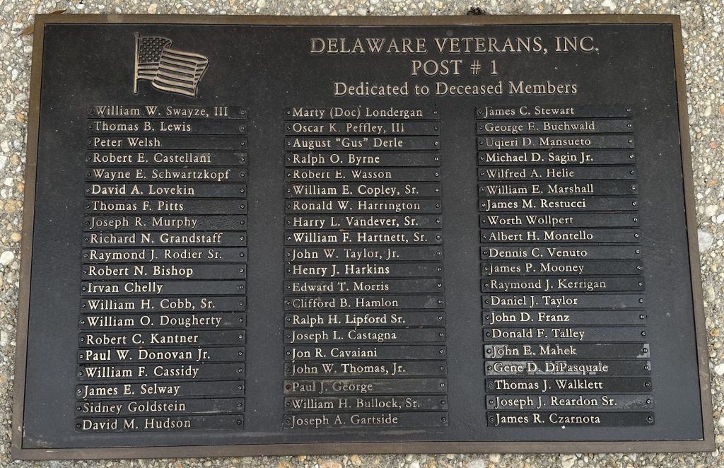 DELAWARE VETERANS DECEASED MEMBERS MEMORIAL PLAQUE E