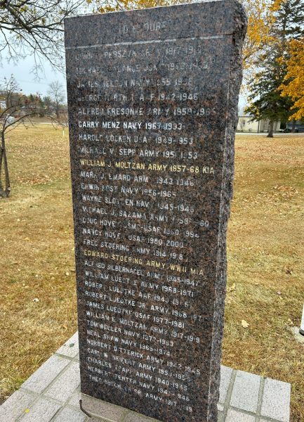 DENT ALL VETERANS MEMORIAL STONE D