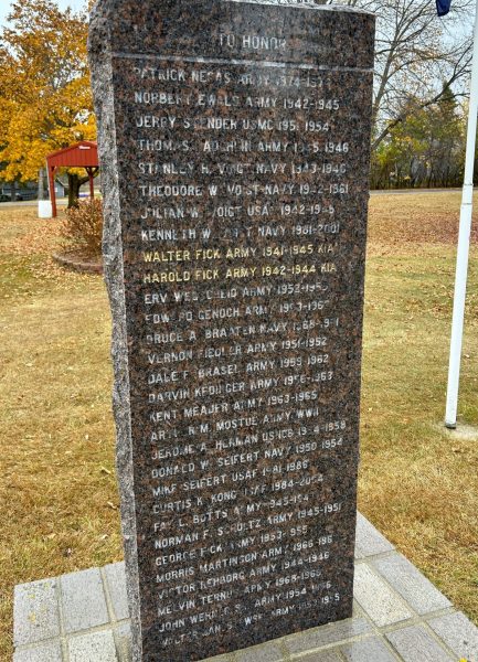 DENT ALL VETERANS MEMORIAL STONE F