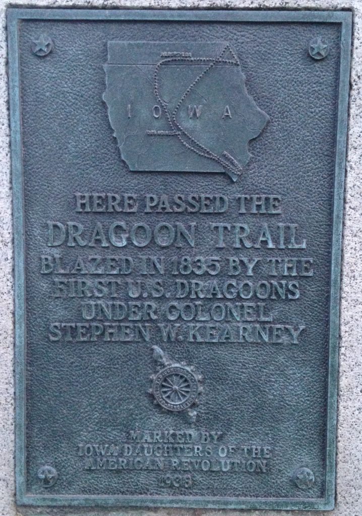 DRAGOON TRAIL MEMORIAL PLAQUE DES MOINES