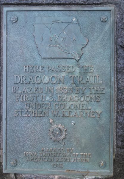 DRAGOON TRAIL MEMORIAL PLAQUE EMMETSBURG