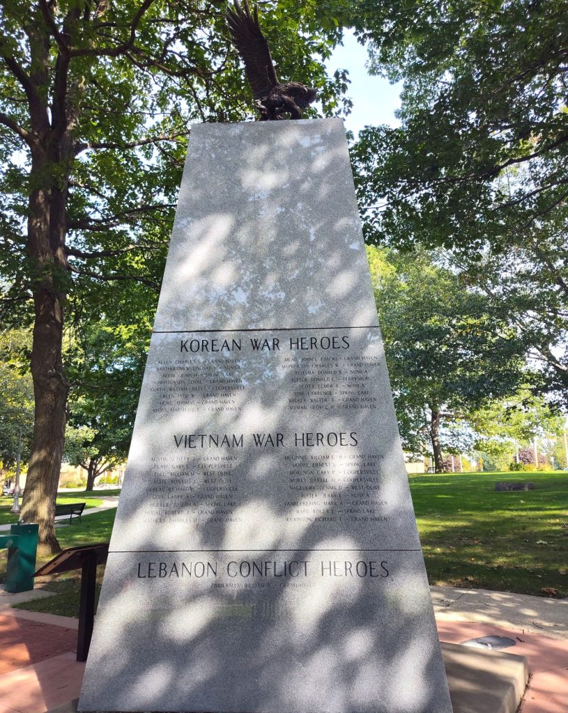 FALLEN HEROES WHO GAVE THEIR LIVES WAR MEMORIAL FRONT
