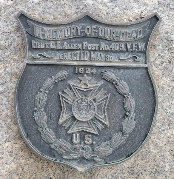 IN MEMORY OF OUR DEAD WAR MEMORIAL PLAQUE A