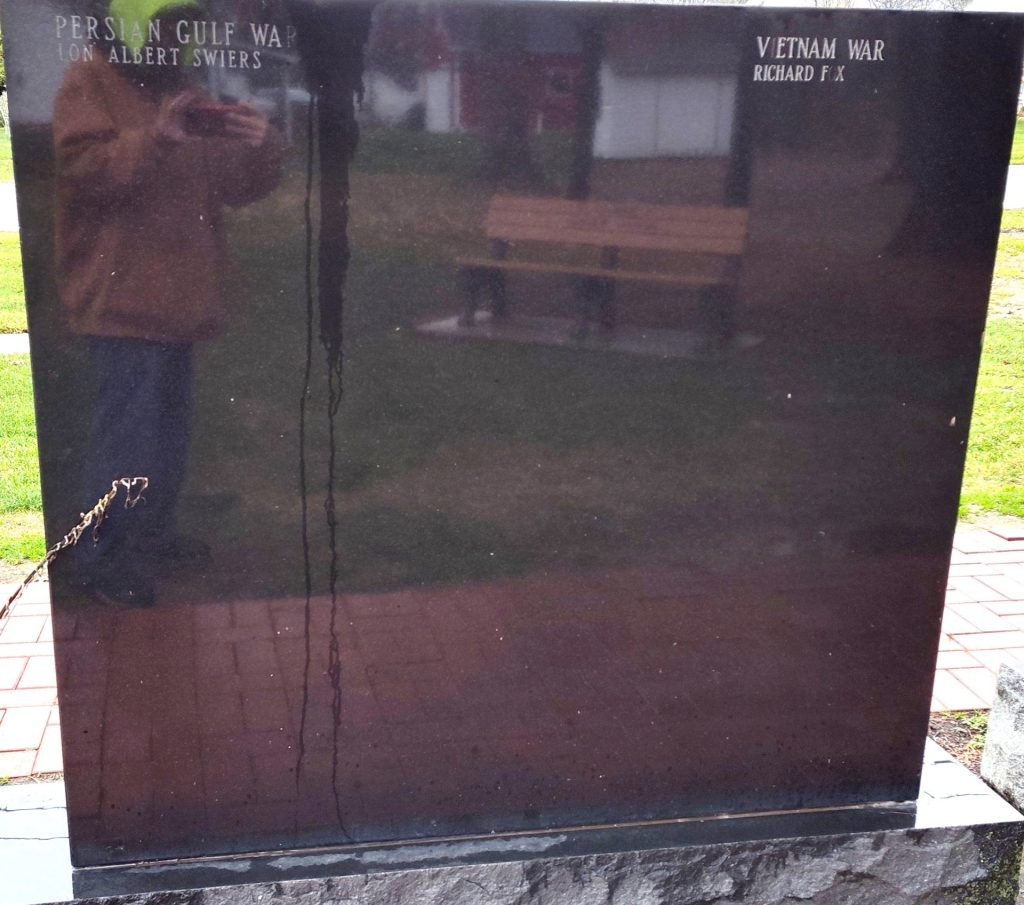 KIPTON-CAMDEN-HENRIETTA ROLL OF DECEASED WAR MEMORIAL STONE B