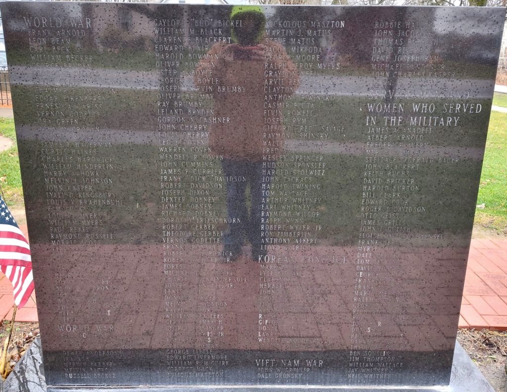 KIPTON-CAMDEN-HENRIETTA ROLL OF DECEASED WAR MEMORIAL STONE C
