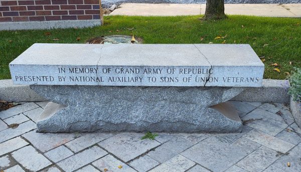 NATIONAL AUXILLIARY IN MEMORY OF GRAND ARMY OF REPUBLIC WAR MEMORIAL BENCH