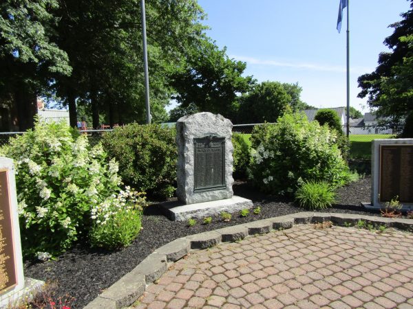 NORWAY, MAINE 1917-1918 HONOR ROLL MEMORIAL