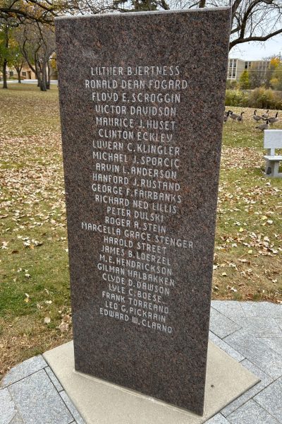OTTERTAIL COUNTY WAR VETERANS MEMORIAL STONE J