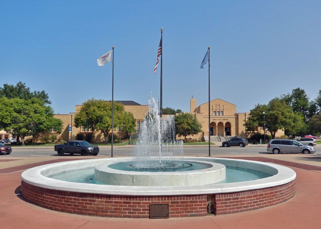 PONCA CITY WORLD WAR MEMORIAL FOUNTAIN