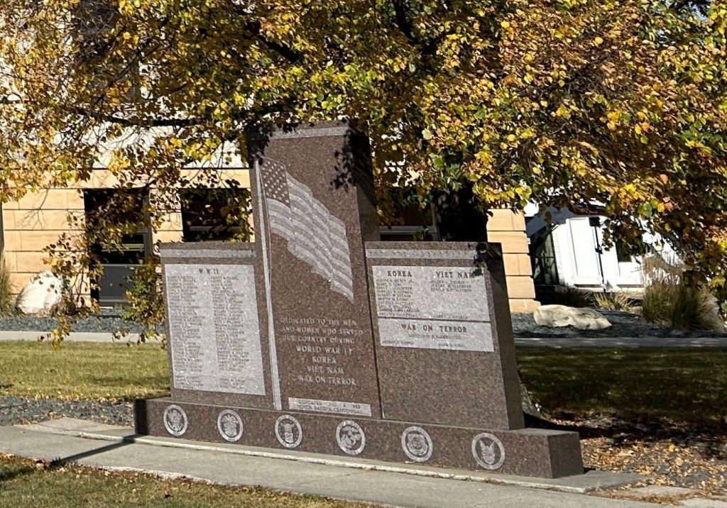 RICHLAND COUNTY WAR VETERANS MEMORIAL