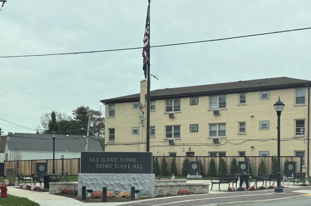 RIVER GROVE VETERANS MEMORIAL