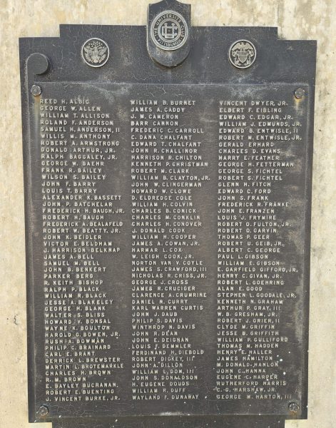 THE UNIVERSITY CLUB WORLD WAR II HONOR ROLL MEMORIAL PLAQUE C