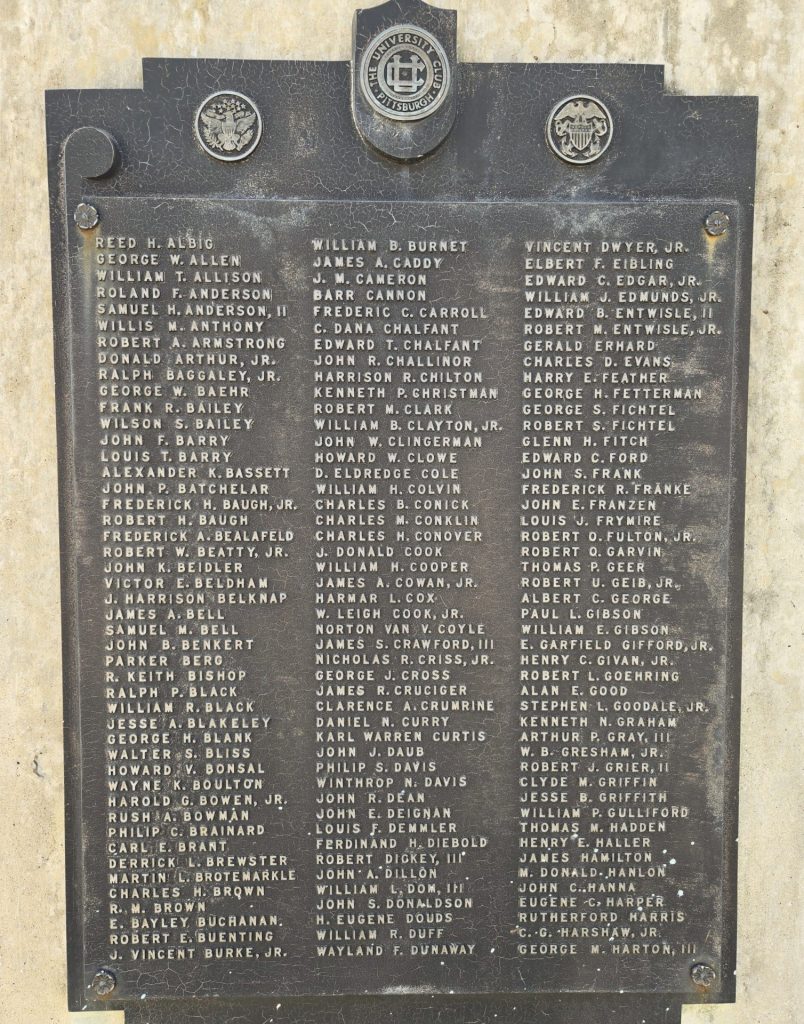 THE UNIVERSITY CLUB WORLD WAR II HONOR ROLL MEMORIAL PLAQUE C