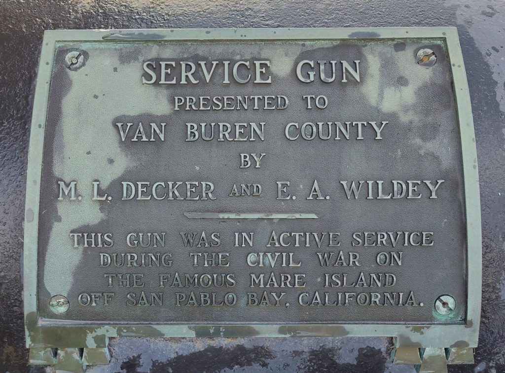VAN BUREN COUNTY SERVICE GUN WAR MEMORIAL PLAQUE