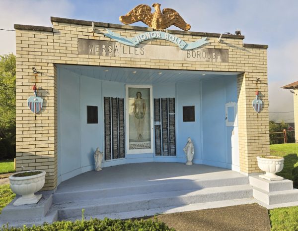 VERSAILLES BOROUGH HONOR ROLL WAR MEMORIAL