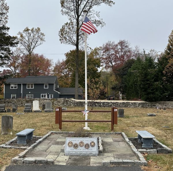 WILMINGTON THOSE WHO SERVED VETERANS MEMORIAL FLAGPOLE