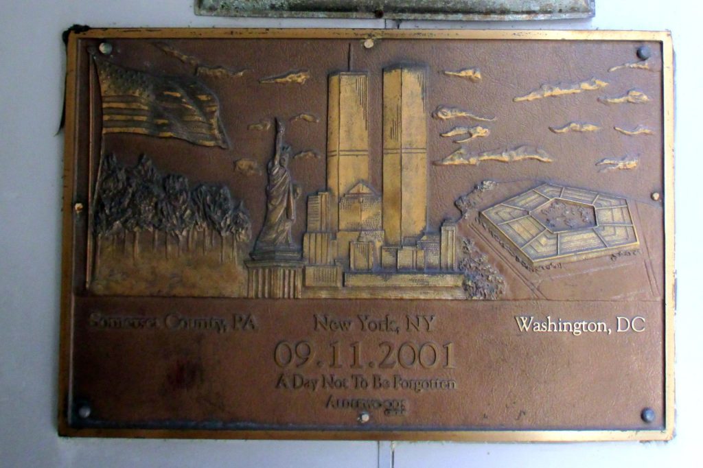 09.11.2001 A DAY NOT TO BE FORGOTTEN MEMORIAL PLAQUE NEW YORK