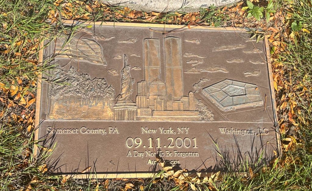 09.11.21001 A DAY NOT TO BE FORGOTTEN MEMORIAL BERWYN