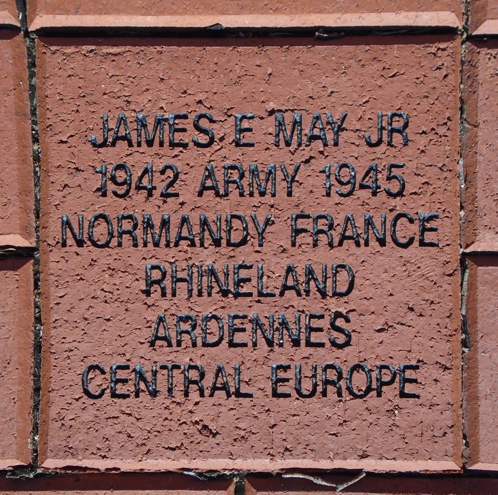 AMERICAN LEGION POST 883 WAR VETERANS MEMORIAL PAVER B