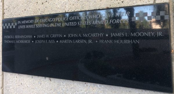 CHICAGO POLICE OFFERS SUPREME SACRIFICE WAR MEMORIAL PLAQUE