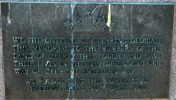 CLEARING-PARK SHOPS VIET NAM VETERANS MEMORIAL PLAQUE