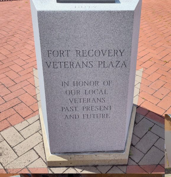 FORT RECOVERY VETERANS PLAZA CENTER STONE