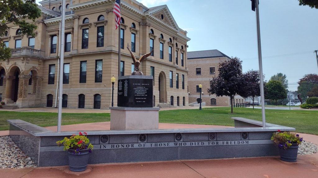 IN HONOR OF THOSE WHO DIED FOR FREEDOM MEMORIAL