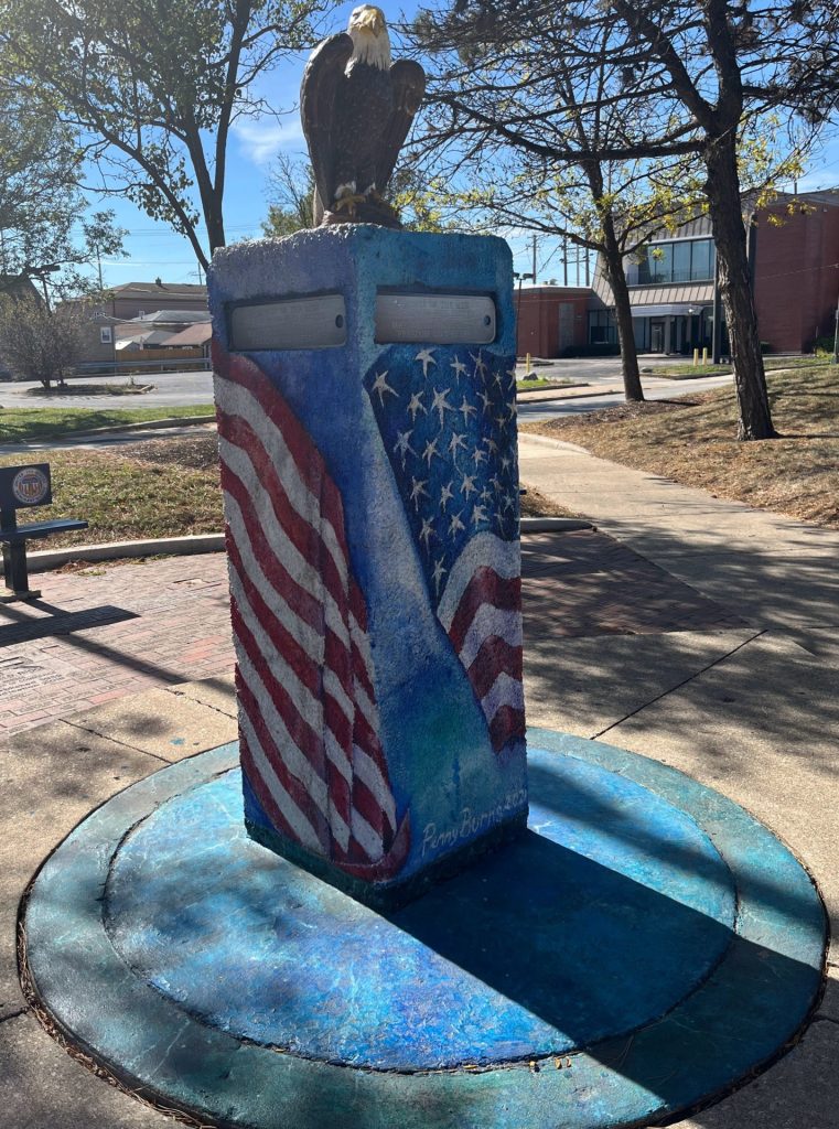 IN HONOR OF THE MEN AND WOMEN WHO SERVED MEMORIAL