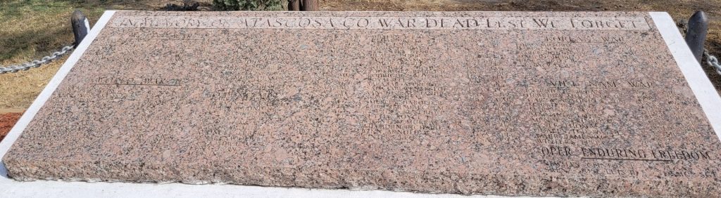 IN MEMORY OF ATASCOSA CO WAR DEAD MEMORIAL