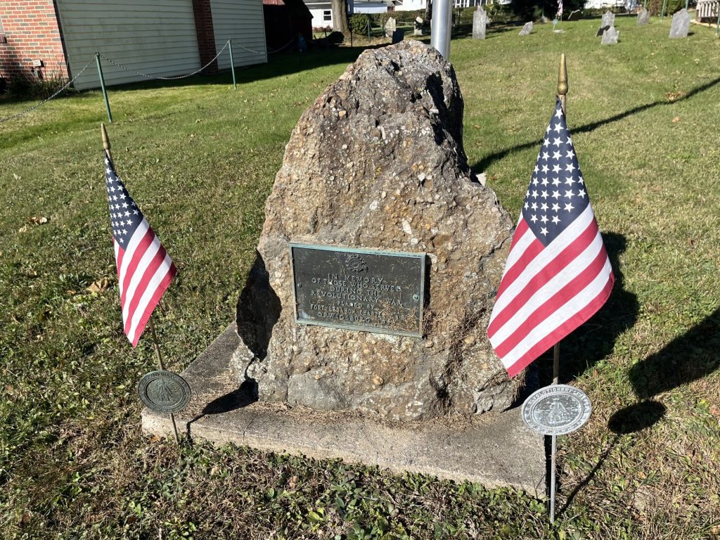 IN MEMORY OF THOSE WHO SERVED DURING THE REVOLUTIONARY WAR MEMORIAL
