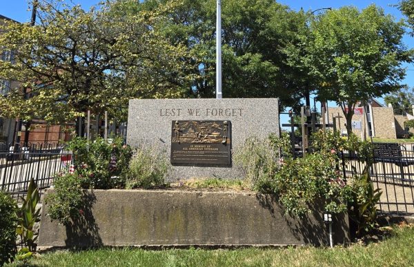 LEST WE FORGET IN MEMORY OF ALL AMERICAN VETERANS MEMORIAL