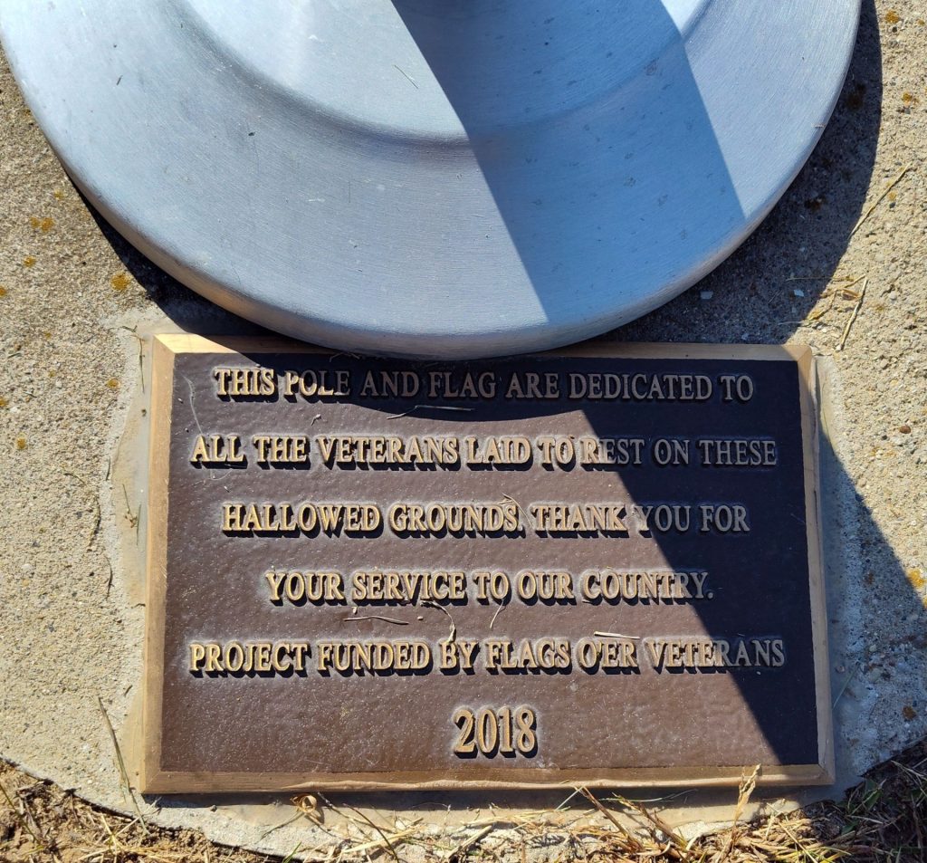 PETERSBURG FLAGS O’ER VETERANS MEMORIAL FLAGPOLE PLAQUE