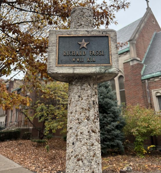 RICHARD FASSL WWII KIA MEMORIAL PLAQUE