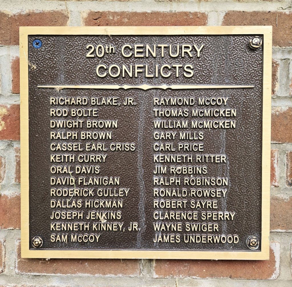 SALEM WAR VETERANS MEMORIAL PLAQUE B
