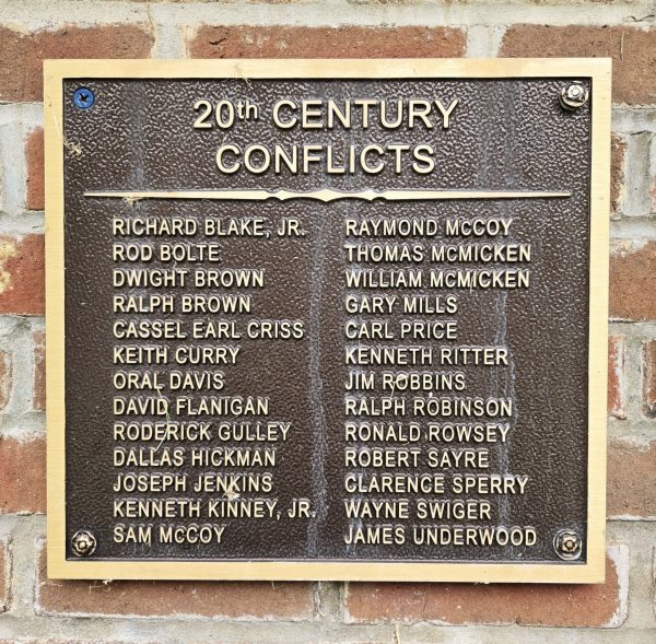 SALEM WAR VETERANS MEMORIAL PLAQUE B
