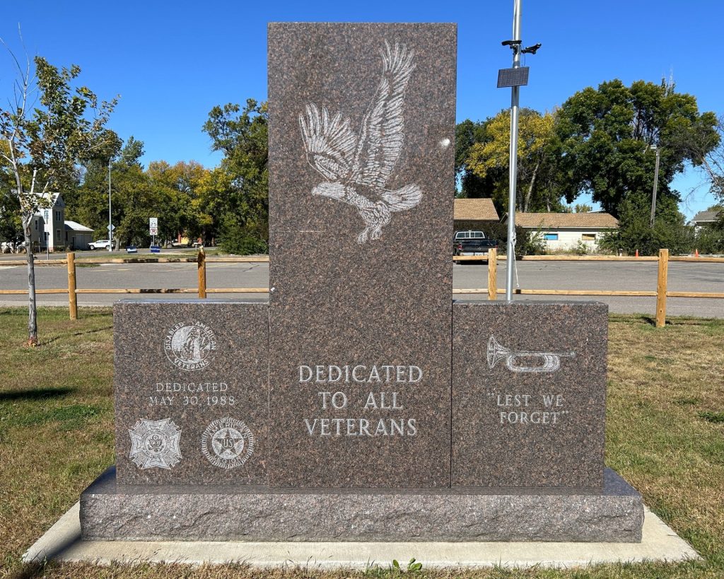 SISSETON DEDICATED TO ALL VETERANS MEMORIAL FRONT