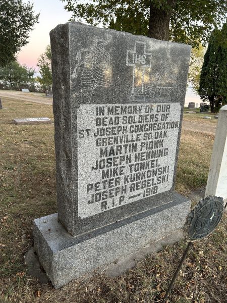 ST. JOSEPH CEMETERY DEAD SOLIDERS MEMORIAL
