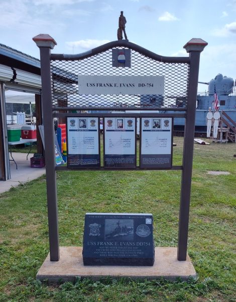 USS FRANK E. EVANS DD-754 WAR MEMORIAL