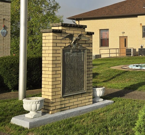 VERSAILLES WORLD WAR HONOR ROLL MEMORIAL