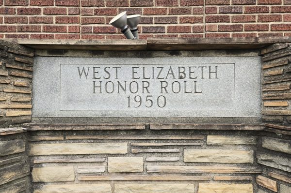 WEST ELIZABETH HONOR ROLL 1950 WAR MEMORIAL STONE