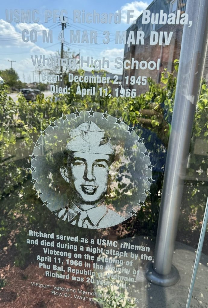 WHITING-ROBERTSDALE VIETNAM VETERANS MEMORIAL PRINTED GLASS C