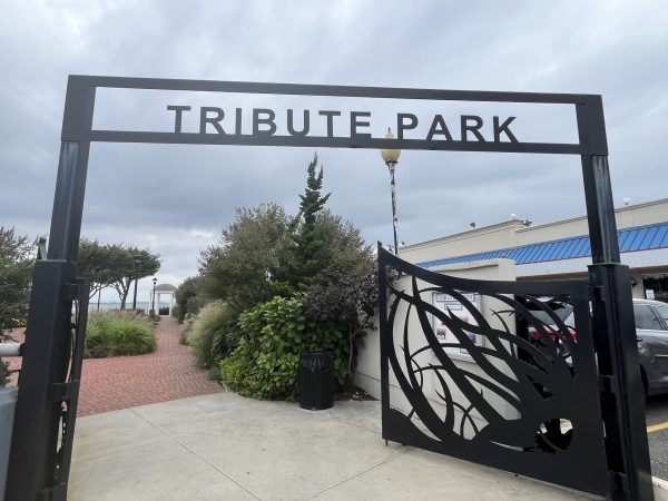 9/11 TRIBUTE PARK MEMORIAL GATES