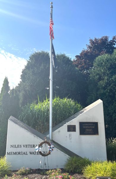 CITIZENS OF NILES ALL VETERANS MEMORIAL WATERFALL STONE