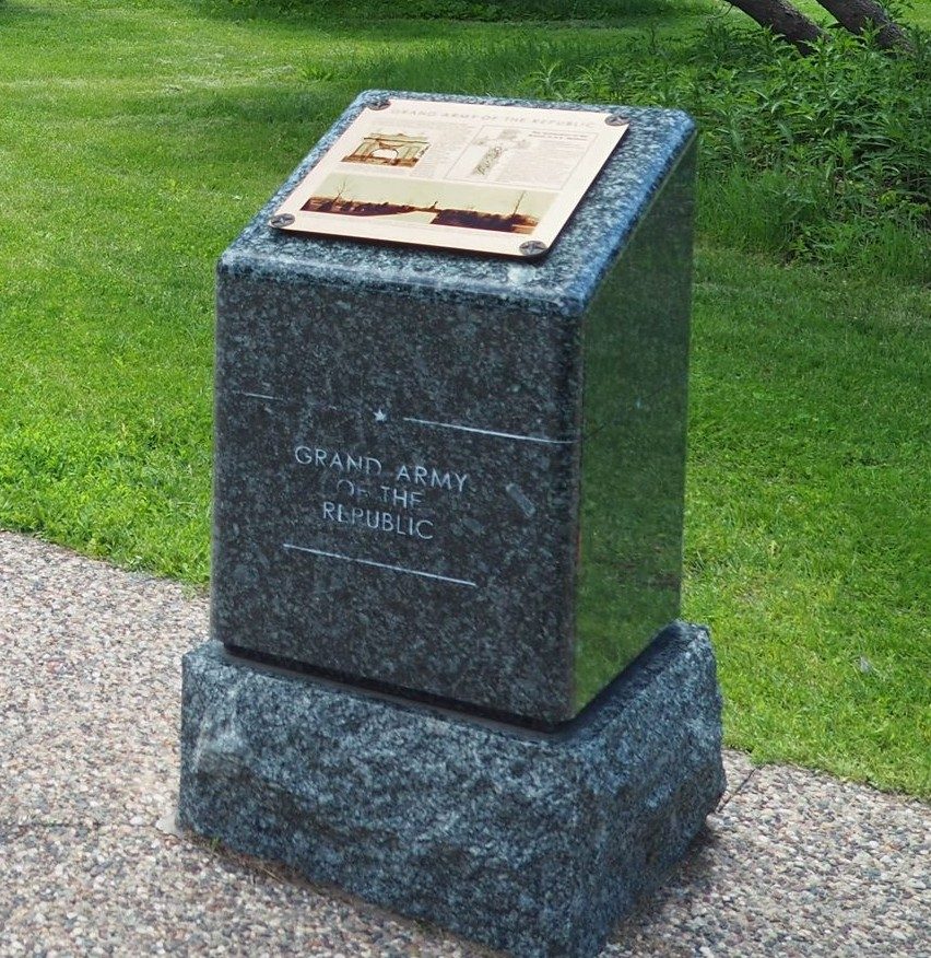 GRAND ARMY OF THE REPUBLIC WAR MEMORIAL STONE